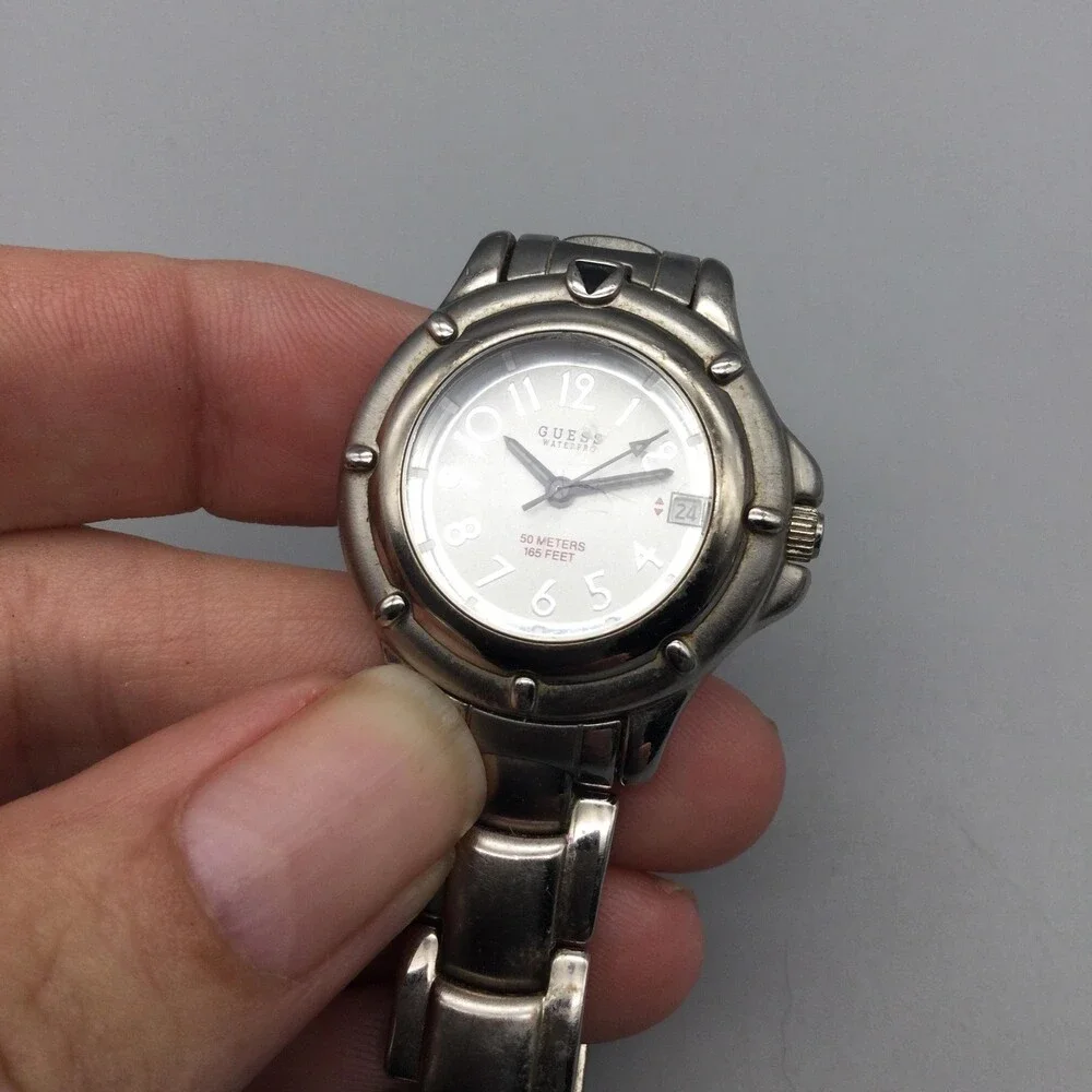Guess Waterpro Womens Watch 28mm Silver Tone Bracelet Date New Battery 7